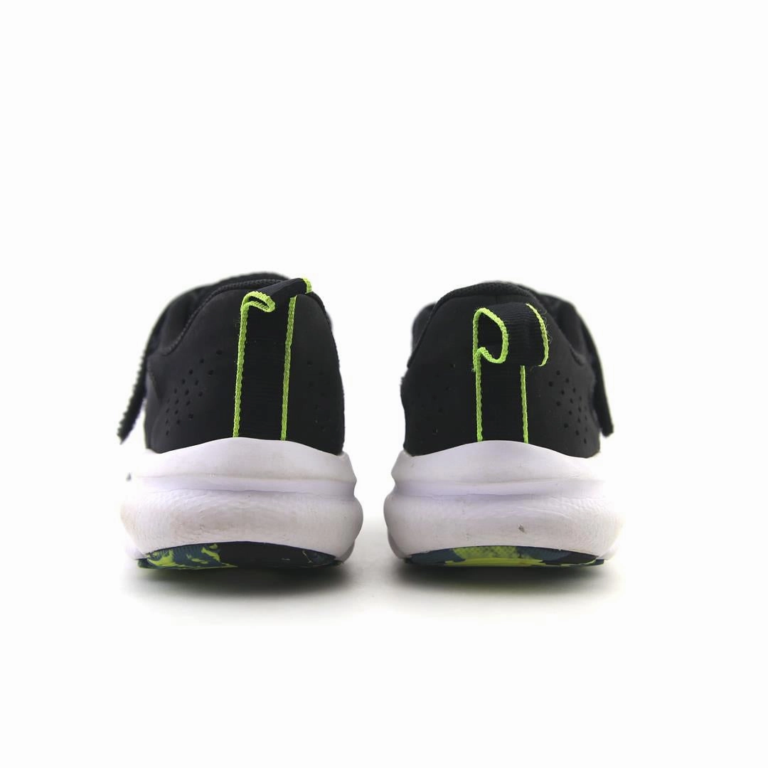 UNDER ARMOUR ASSERT 9 Under Armour sport shoe shots