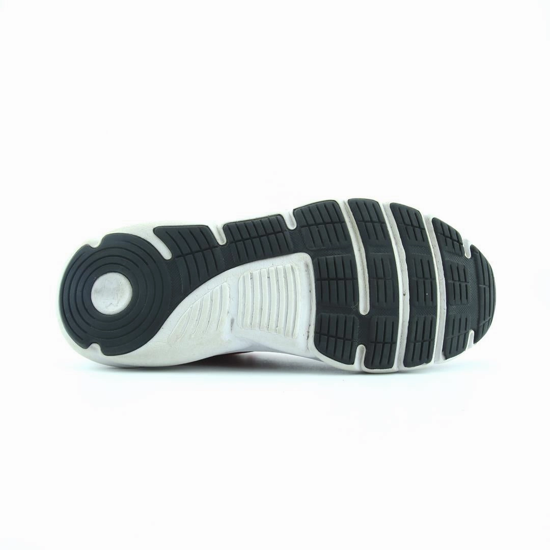 UNDER ARMOUR ASSERT 9 Under Armour sport shoe shots