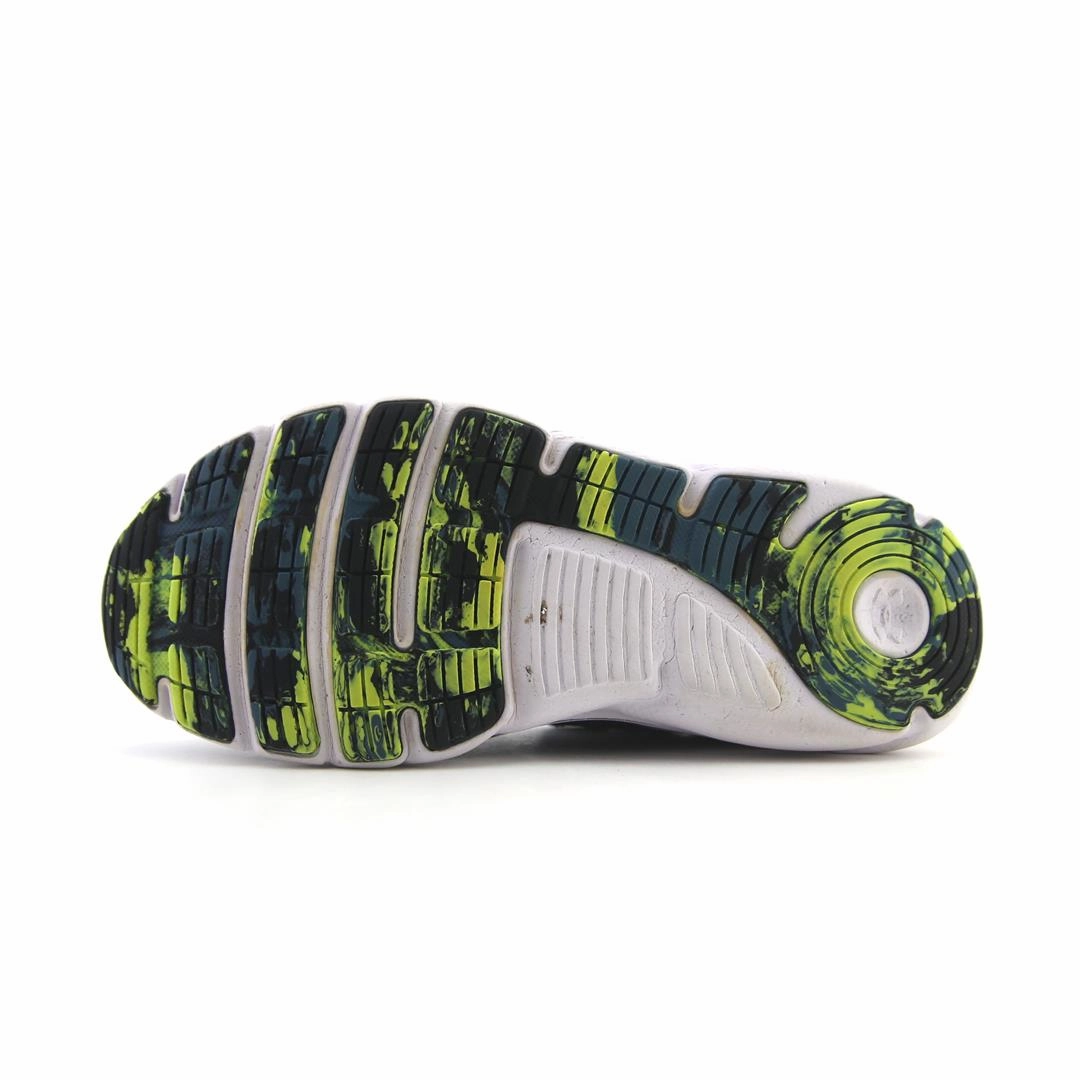 UNDER ARMOUR ASSERT 9 Under Armour sport shoe shots
