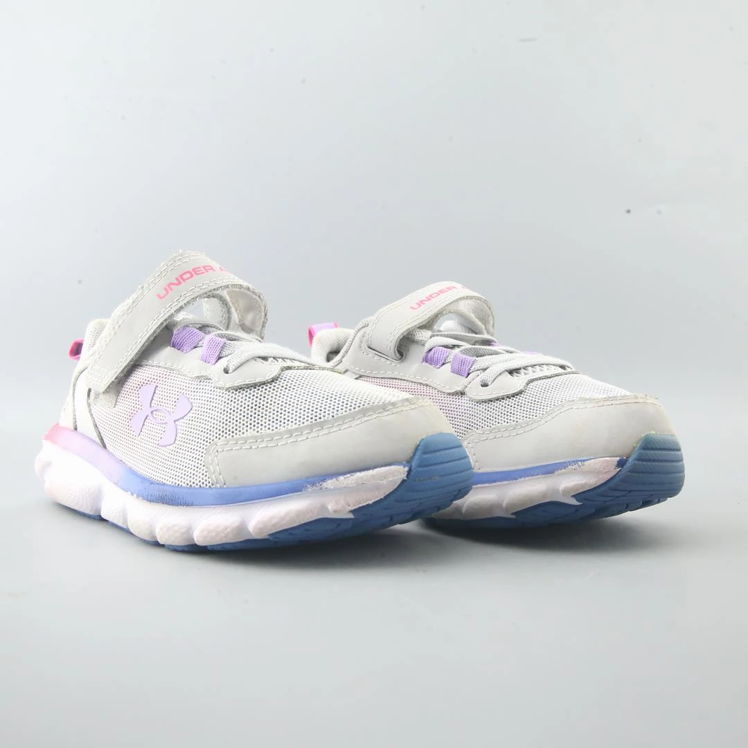 UNDER ARMOUR ASSERT 9 Under Armour sport shoe shots