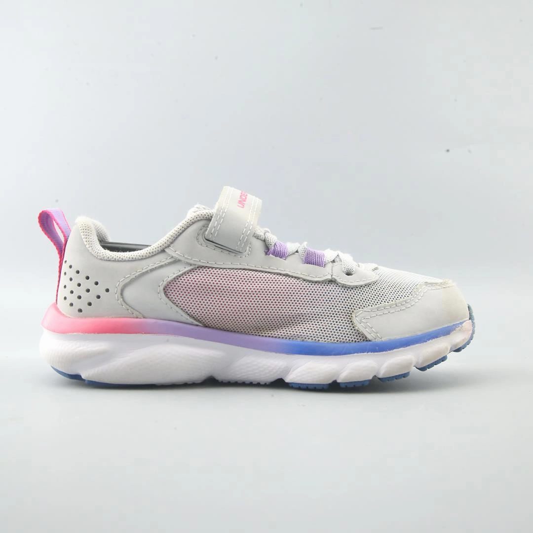 UNDER ARMOUR ASSERT 9 Under Armour sport shoe shots