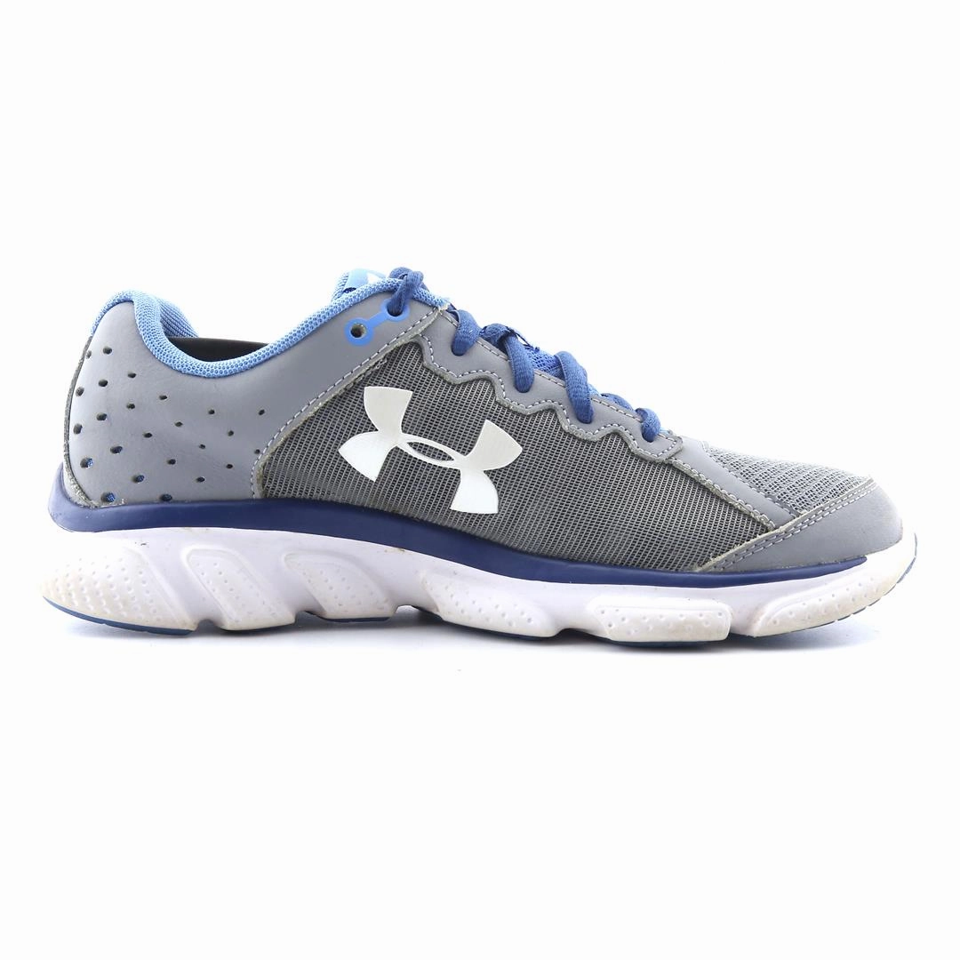 UNDER ARMOUR ASSERT 9 Under Armour trainer close-ups