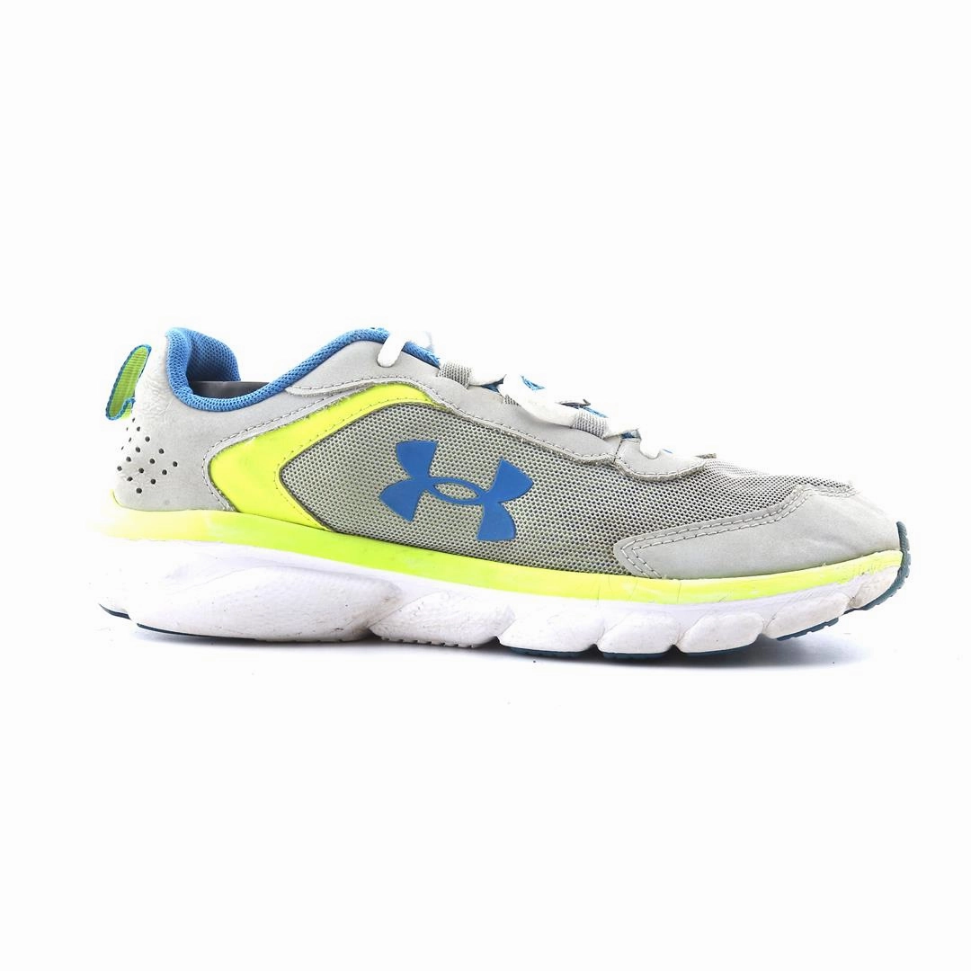 UNDER ARMOUR ASSERT 9 Under Armour trainer close-ups
