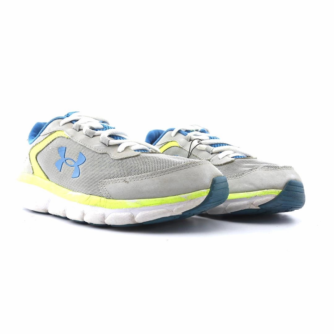 UNDER ARMOUR ASSERT 9 Under Armour trainer close-ups