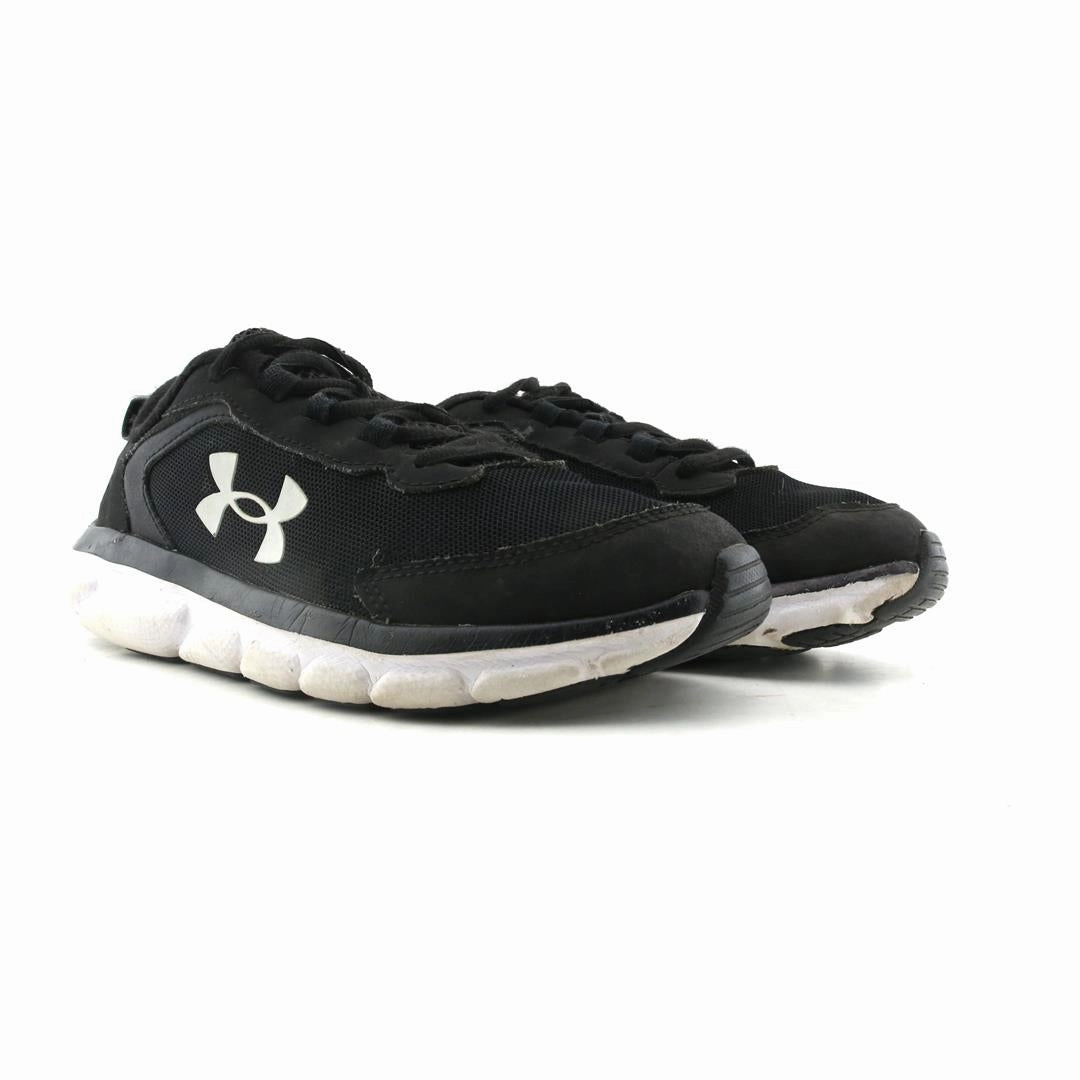 UNDER ARMOUR ASSERT 9 Under Armour trainer close-ups