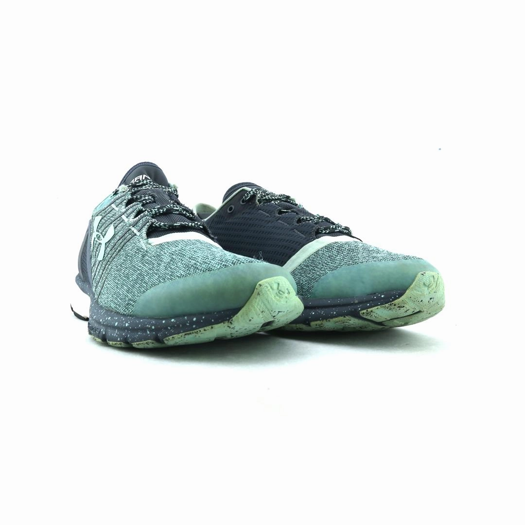 UNDER ARMOUR BANDIT 2 Under Armour sport shoe shots