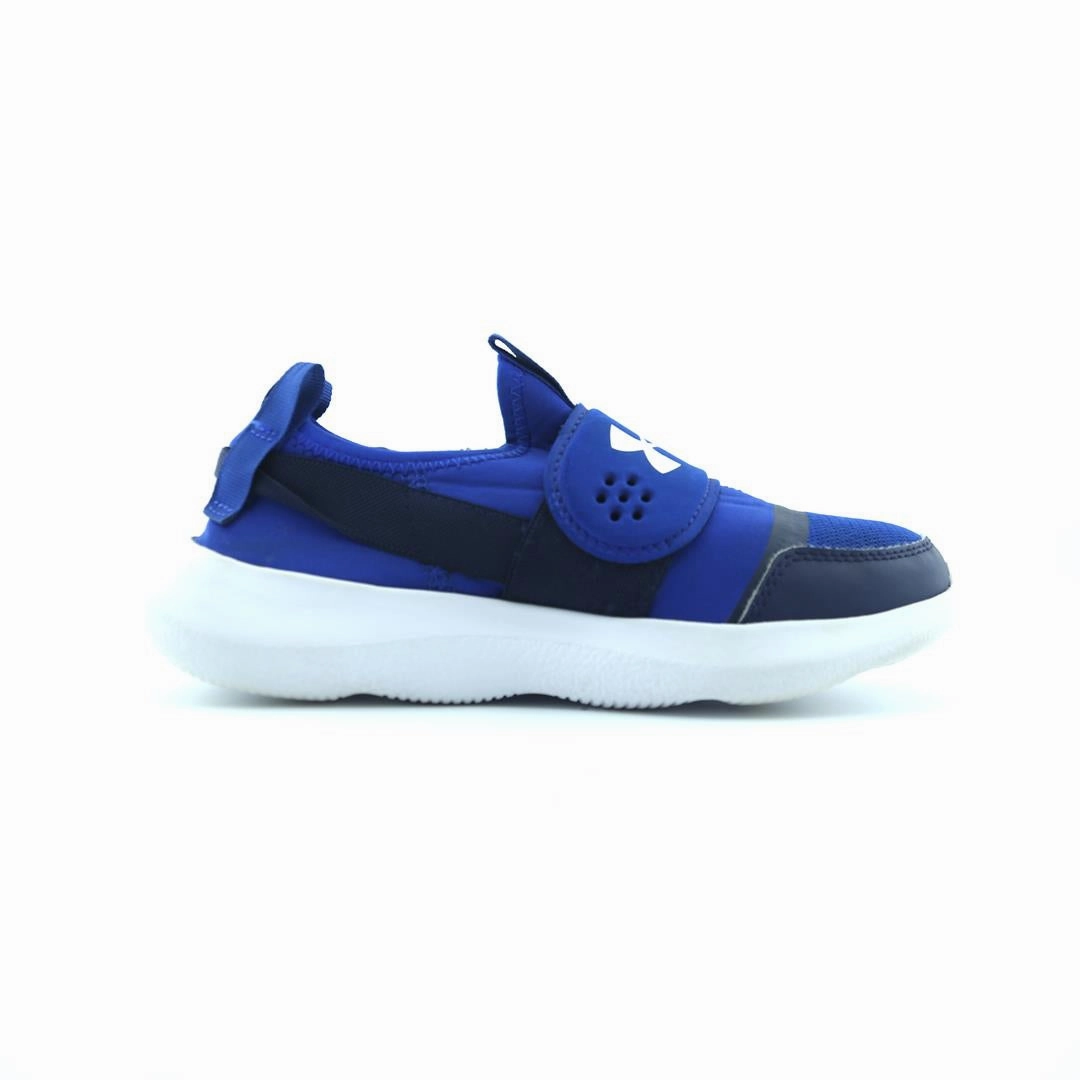 UNDER ARMOUR BGS RUNPLAY Under Armour sport shoe shots