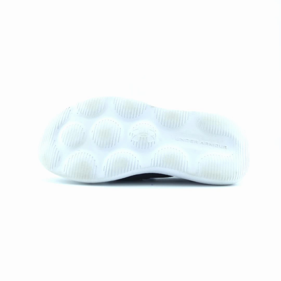 UNDER ARMOUR BGS RUNPLAY Under Armour sport shoe shots