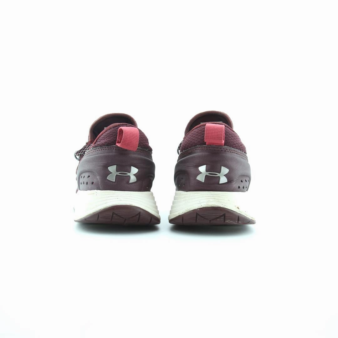 UNDER ARMOUR BREATHE TARINER Under Armour sport shoe shots