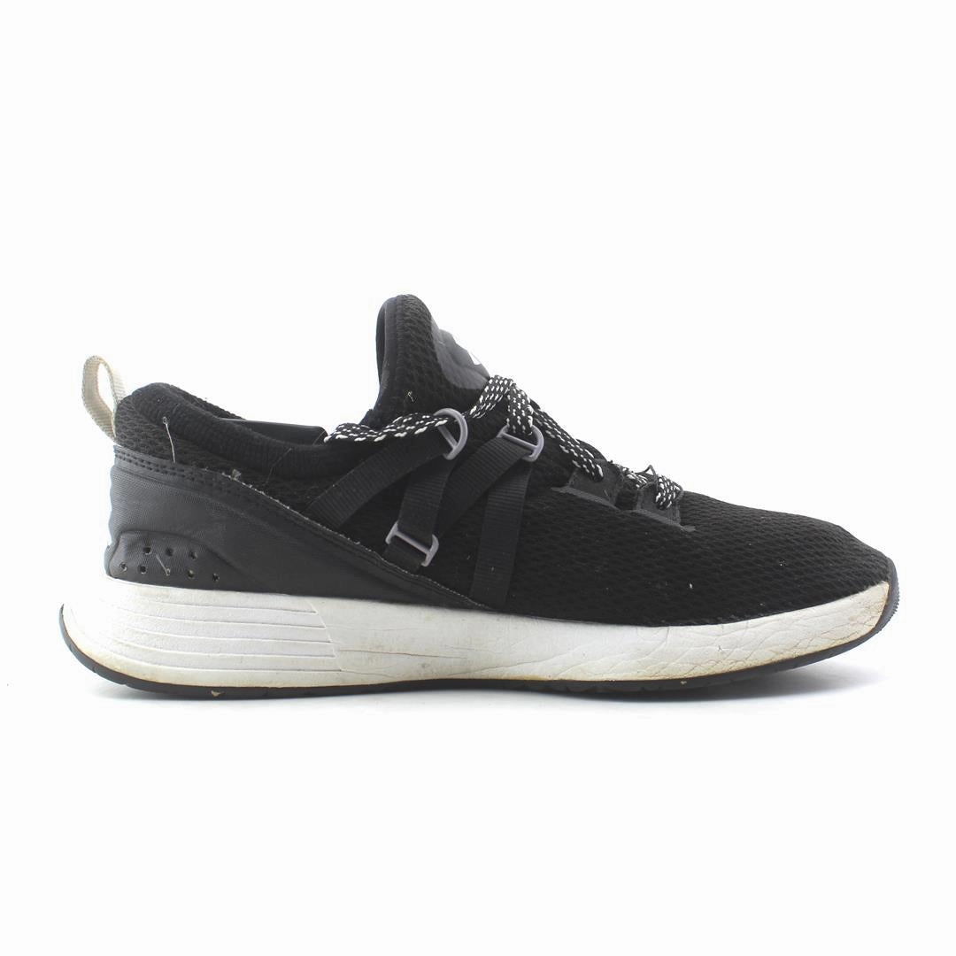 UNDER ARMOUR  BREATHE TRAINER Under Armour trainer close-ups
