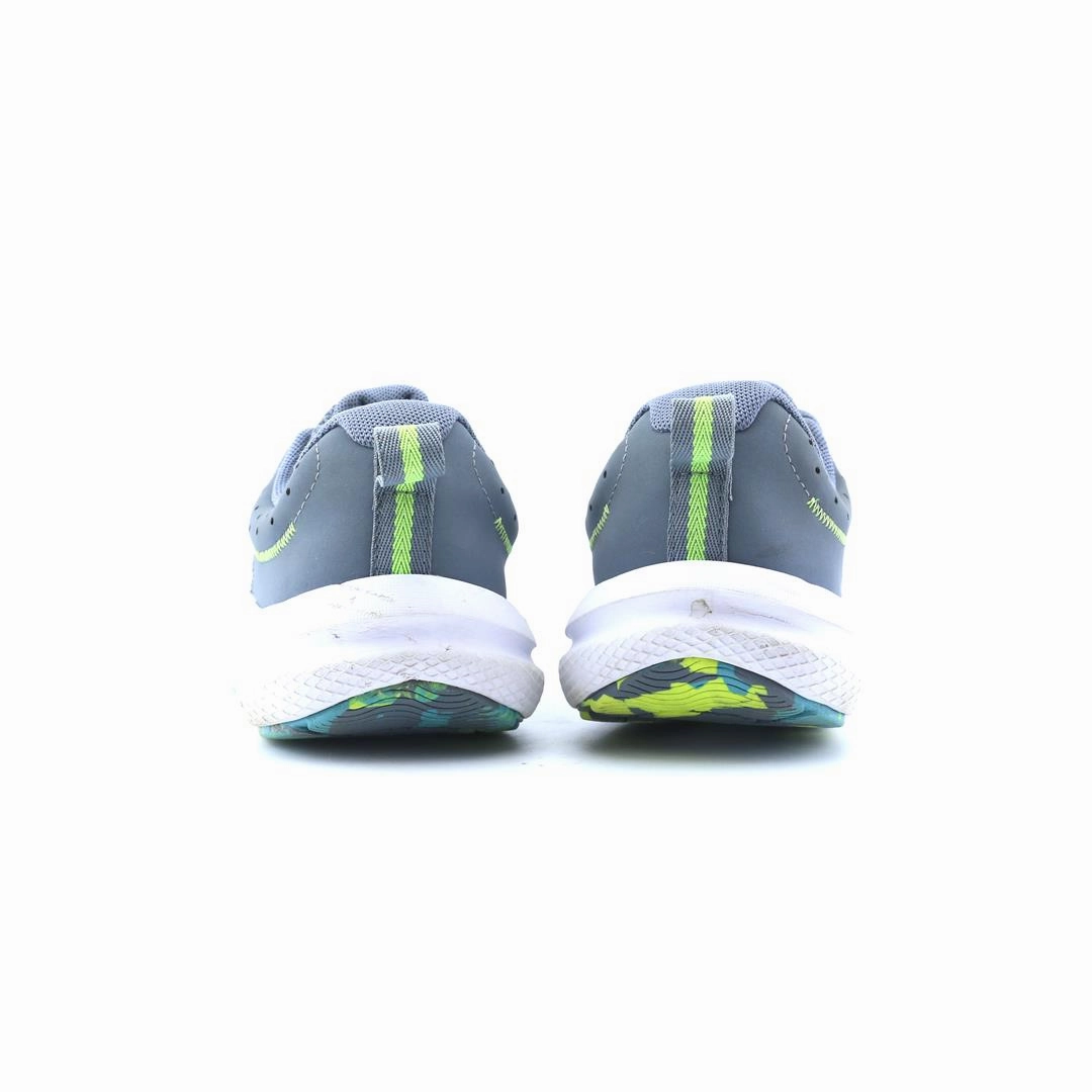 UNDER ARMOUR CHARGED ASSERT 10 Under Armour sport shoe shots