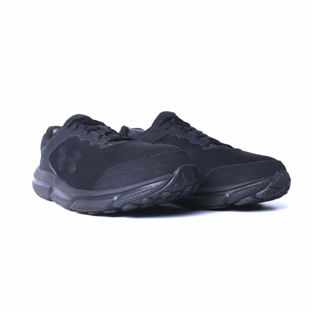 UNDER ARMOUR CHARGED ASSERT 10 Under Armour sport shoe shots