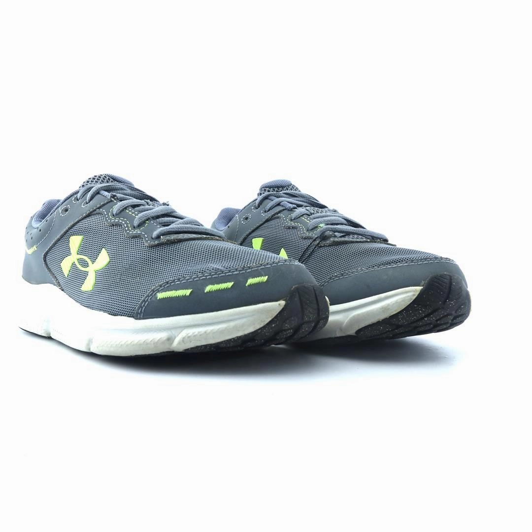 UNDER ARMOUR CHARGED ASSERT 10 Under Armour trainer close-ups