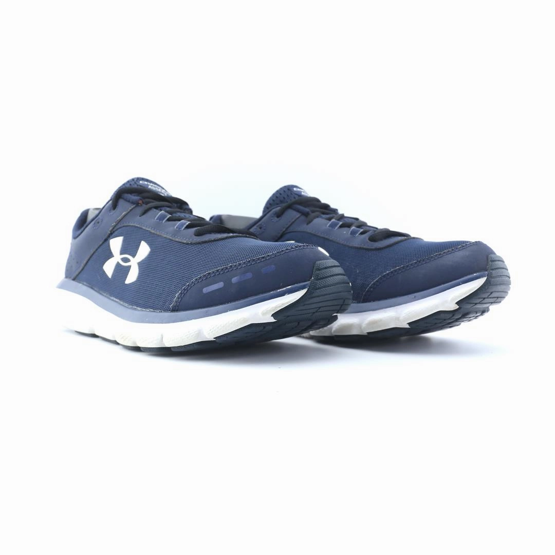 UNDER ARMOUR CHARGED ASSERT 8 Under Armour performance footwear