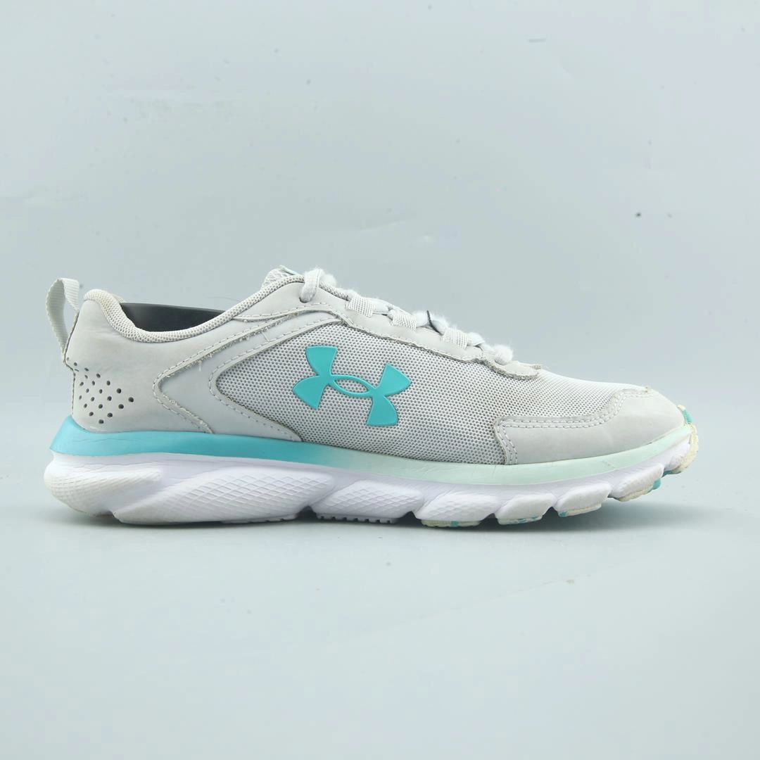 UNDER ARMOUR CHARGED ASSERT 9 Under Armour sport shoe shots