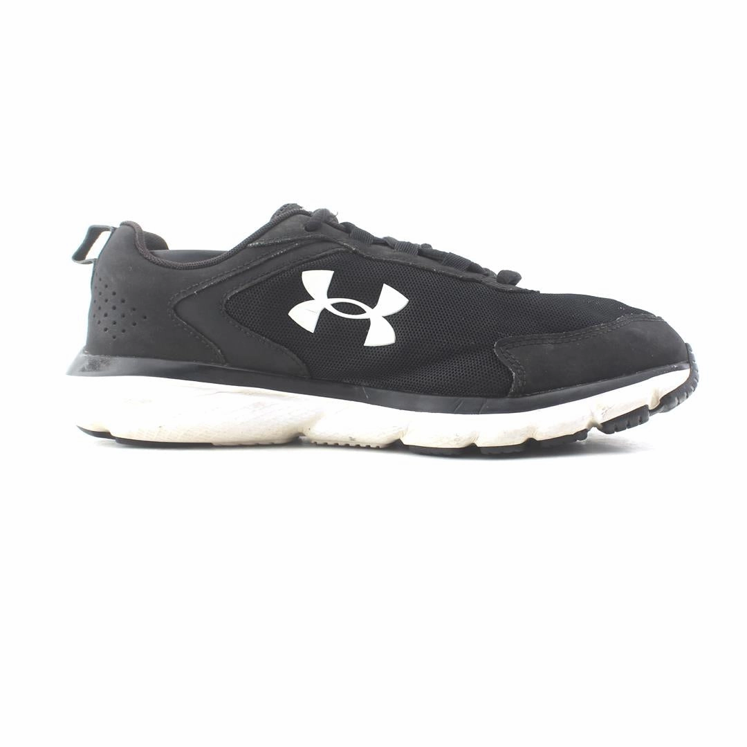 UNDER ARMOUR CHARGED ASSERT 9 Under Armour sport shoe shots