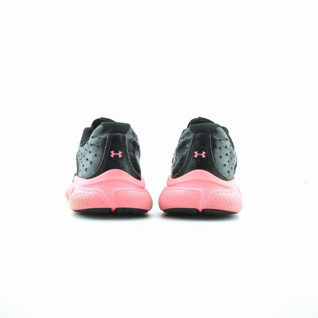 UNDER ARMOUR CHARGED ASSERT 9 Under Armour sport shoe shots