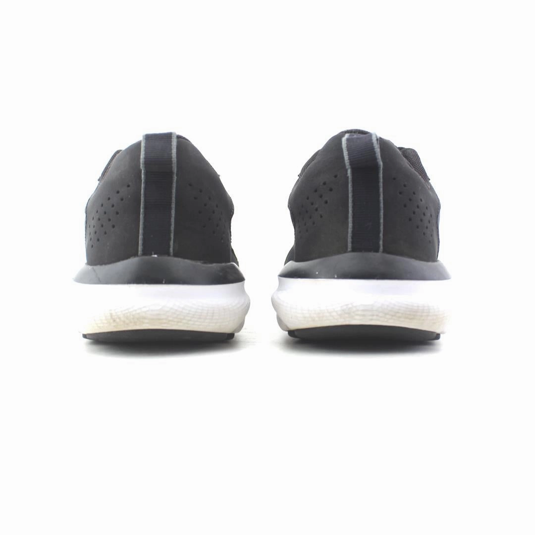 UNDER ARMOUR CHARGED ASSERT 9 Under Armour sport shoe shots