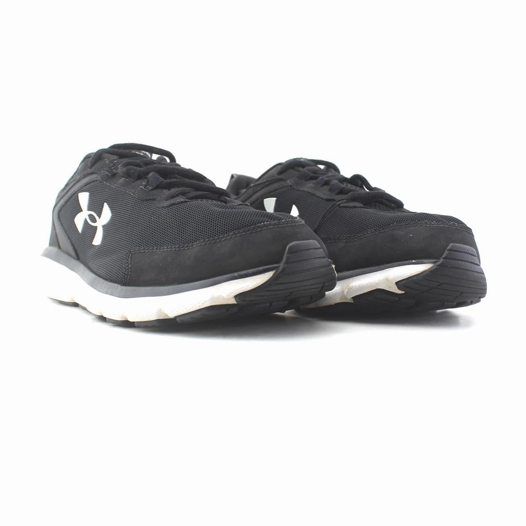 UNDER ARMOUR CHARGED ASSERT 9 Under Armour sport shoe shots