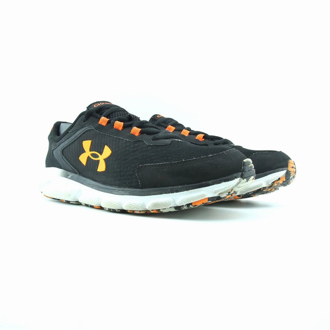 UNDER ARMOUR CHARGED ASSERT 9 Under Armour sport shoe shots