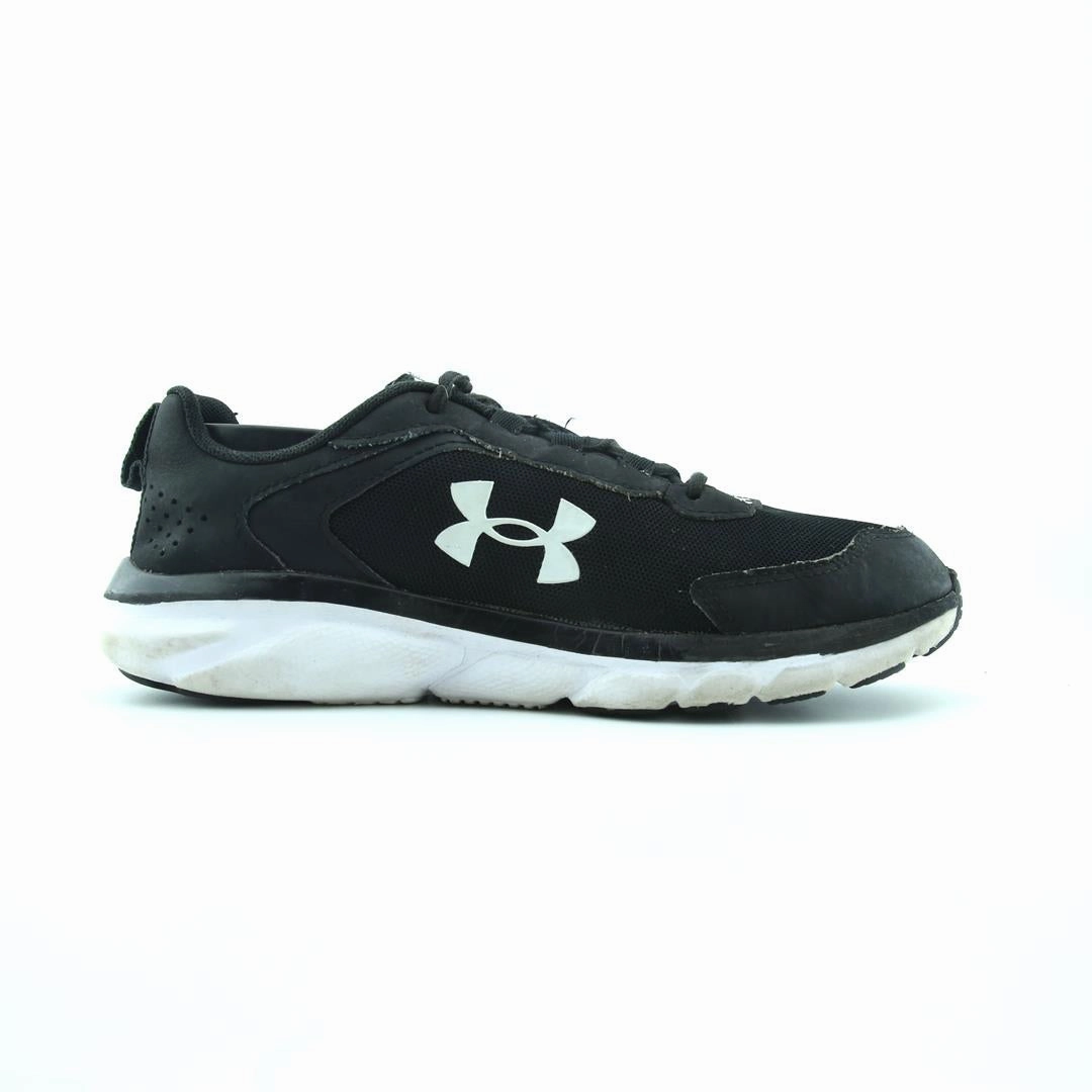 UNDER ARMOUR CHARGED ASSERT 9 Under Armour sport shoe shots