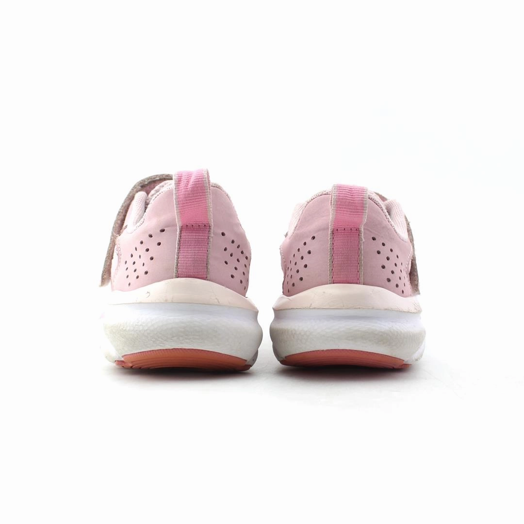 UNDER ARMOUR CHARGED ASSERT 9 Under Armour trainer close-ups
