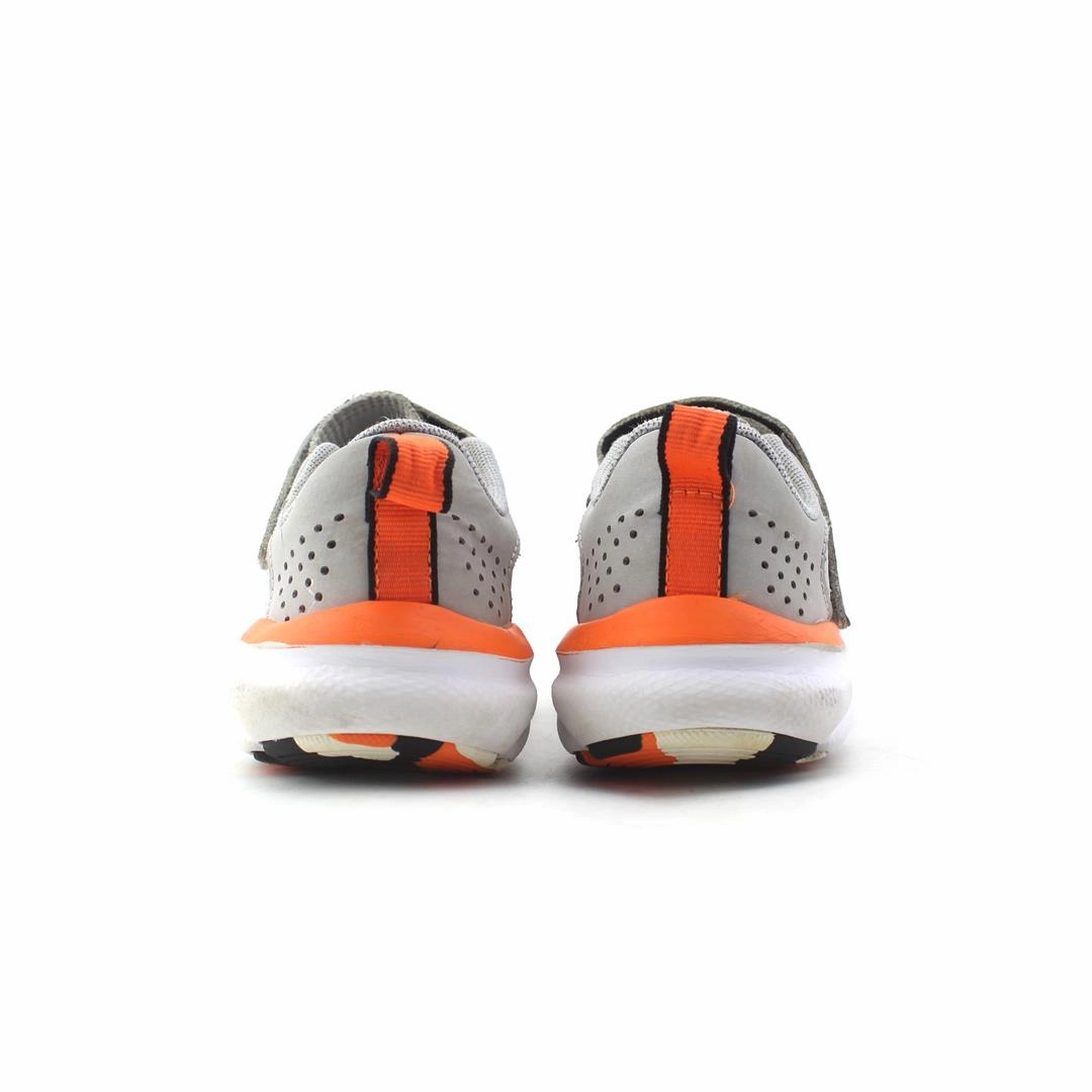 UNDER ARMOUR CHARGED ASSERT 9 Under Armour trainer close-ups