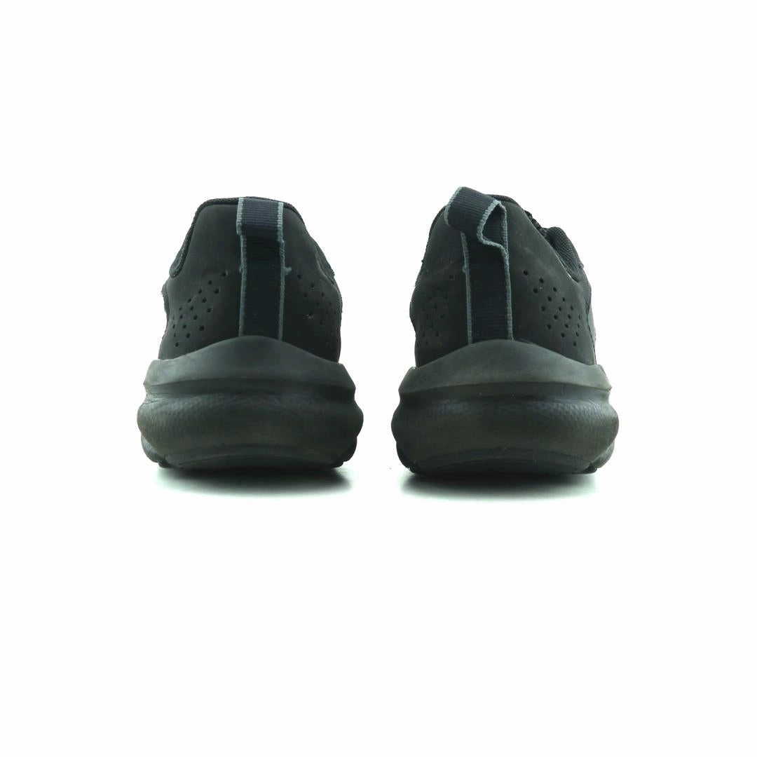 UNDER ARMOUR CHARGED ASSERT 9 Under Armour trainer close-ups