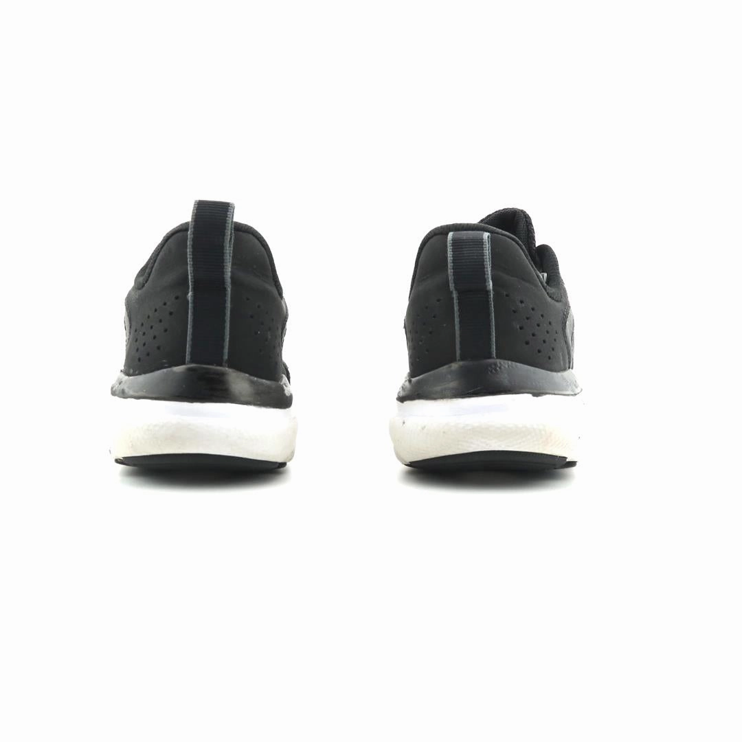 UNDER ARMOUR CHARGED ASSERT 9 Under Armour trainer close-ups