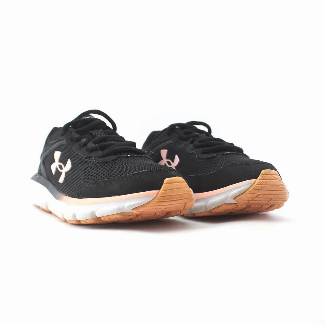 UNDER ARMOUR CHARGED ASSERT 9 Under Armour trainer close-ups