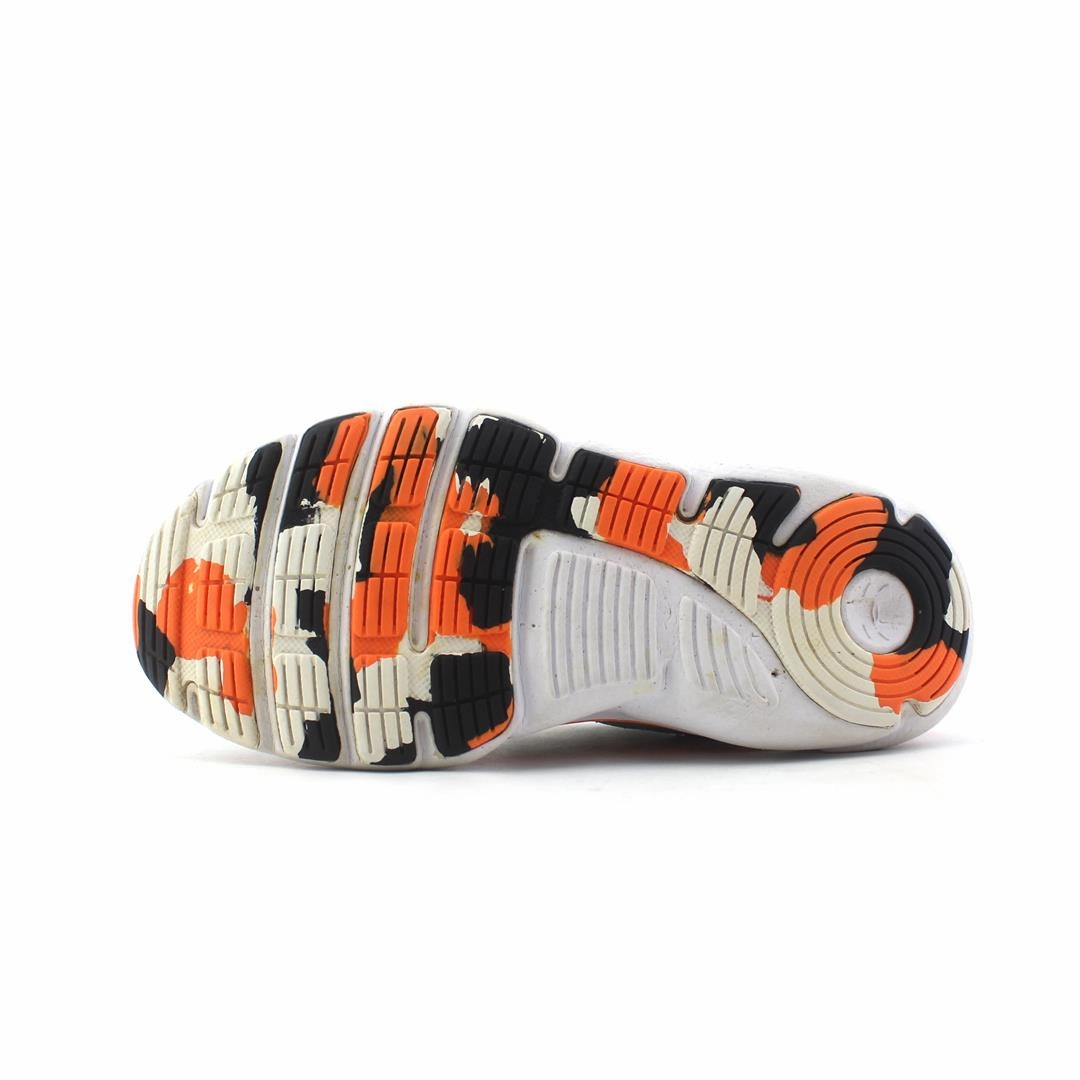 UNDER ARMOUR CHARGED ASSERT 9 Under Armour trainer close-ups