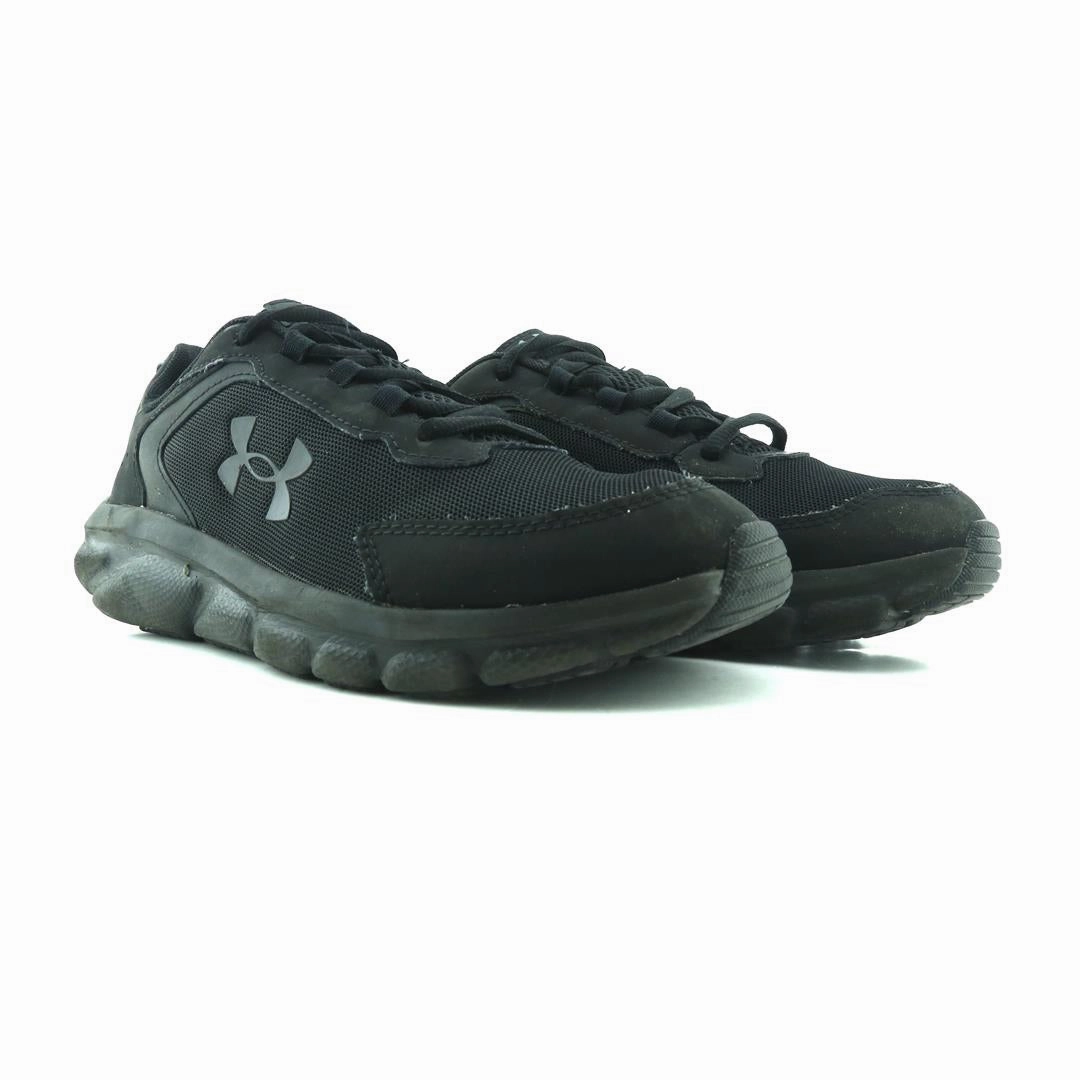 UNDER ARMOUR CHARGED ASSERT 9 Under Armour trainer close-ups