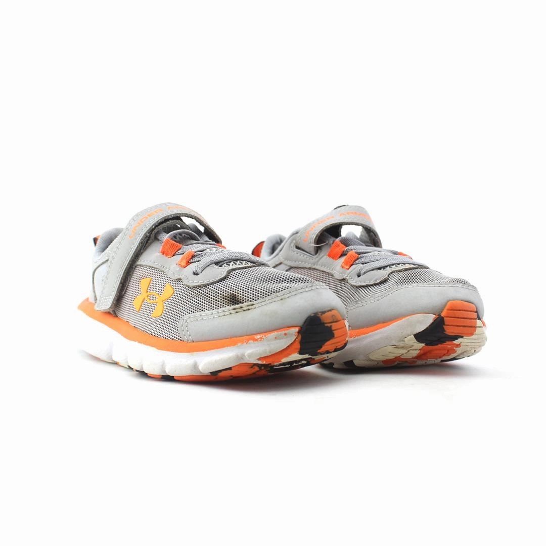 UNDER ARMOUR CHARGED ASSERT 9 Under Armour trainer close-ups