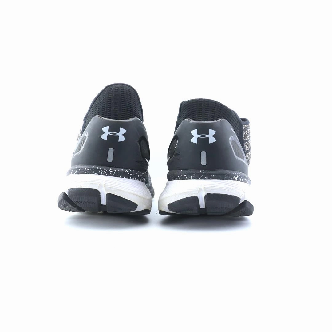 UNDER ARMOUR CHARGED BANDIT 2 Under Armour sport shoe shots
