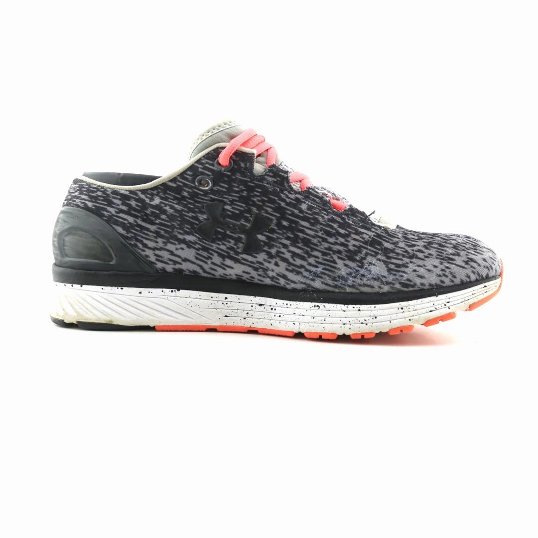 UNDER ARMOUR CHARGED BANDIT 3 Under Armour trainer close-ups
