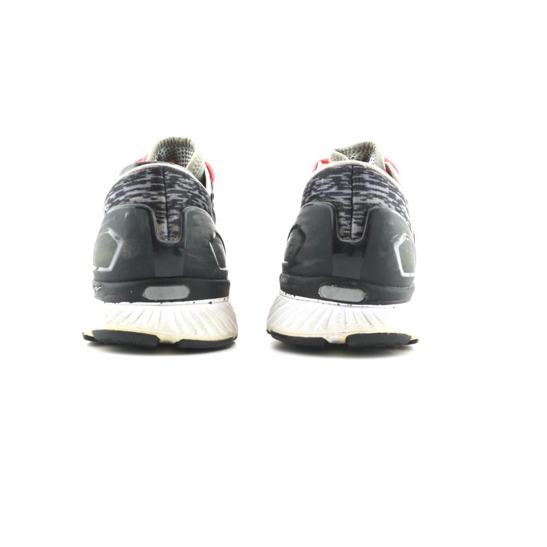 UNDER ARMOUR CHARGED BANDIT 3 Under Armour trainer close-ups