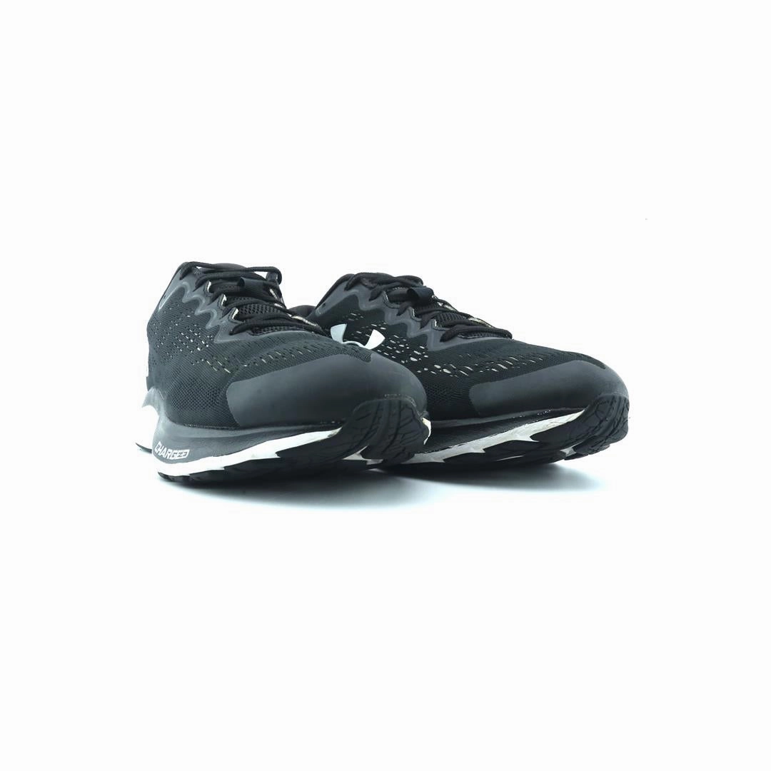 UNDER ARMOUR CHARGED BANDIT 6 Under Armour sport shoe shots