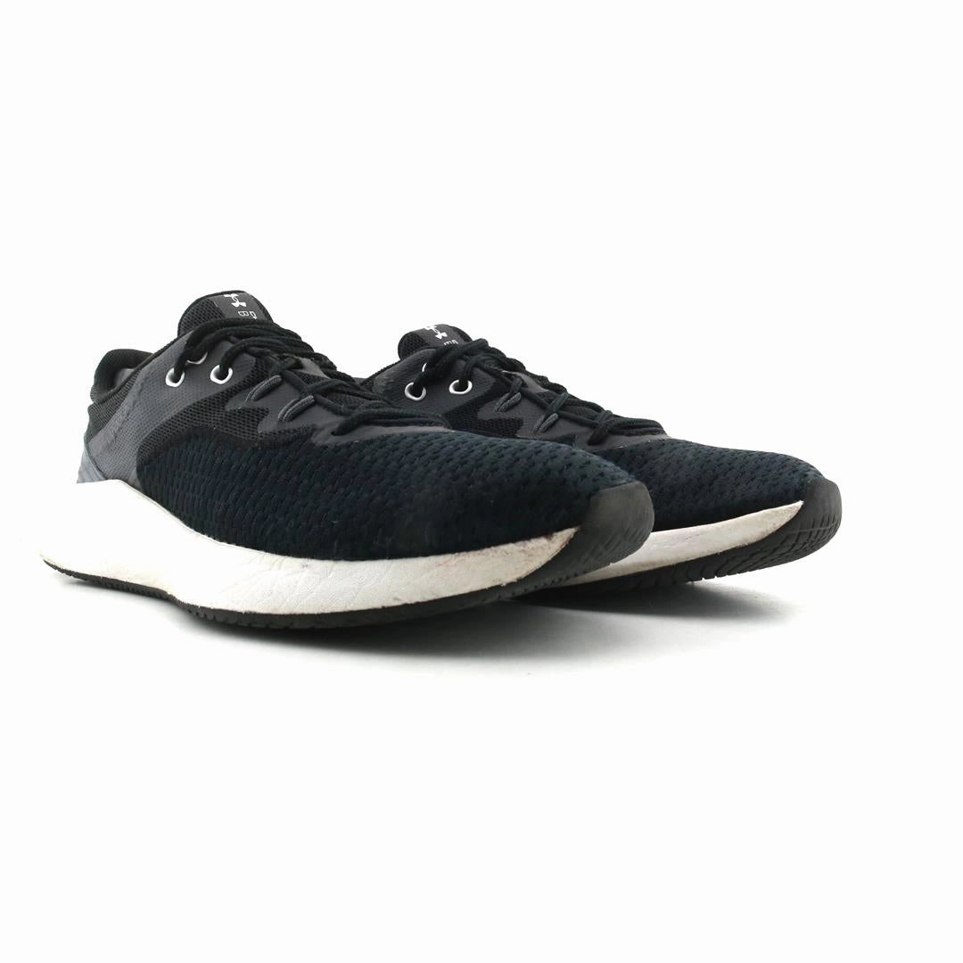 UNDER ARMOUR CHARGED BREATHE 3 Under Armour trainer close-ups
