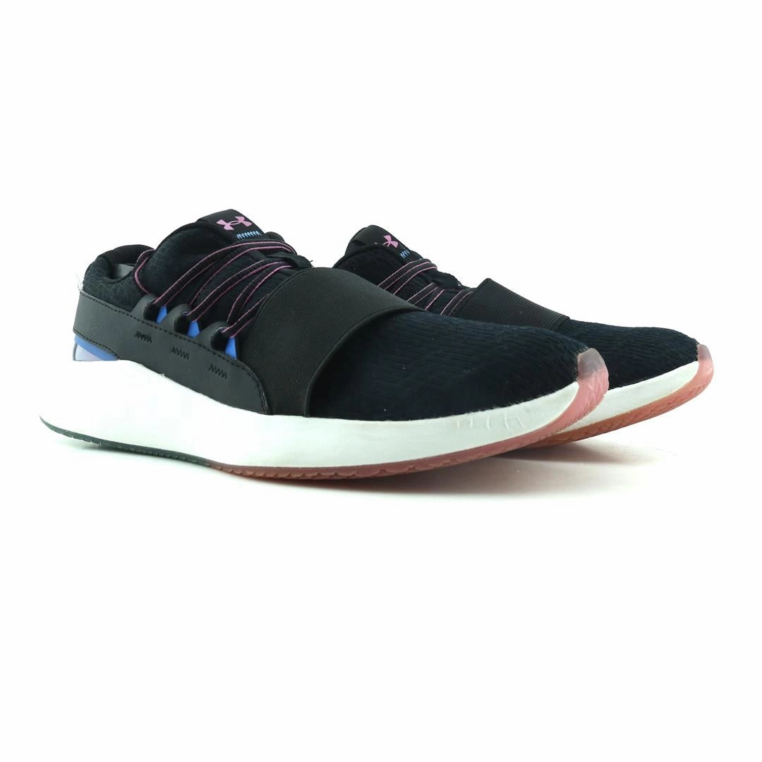 UNDER ARMOUR CHARGED BREATHE CLR SFT Under Armour sport shoe shots