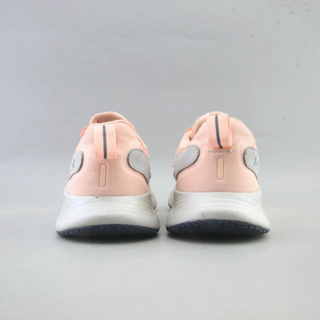 UNDER ARMOUR CHARGED BREATHE TR 2 CROSS Under Armour trainer close-ups