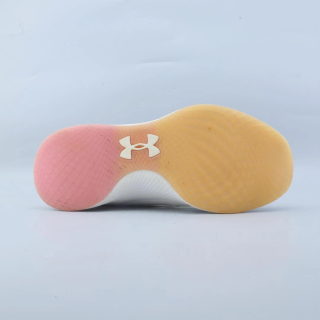 UNDER ARMOUR CHARGED BREATHE Under Armour sport shoe shots
