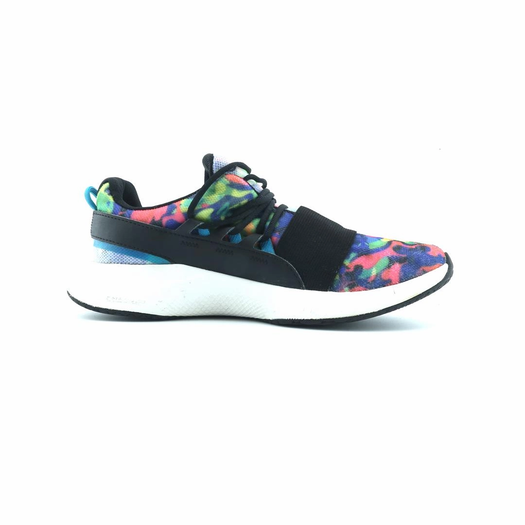 UNDER ARMOUR CHARGED BREATHE Under Armour sport shoe shots