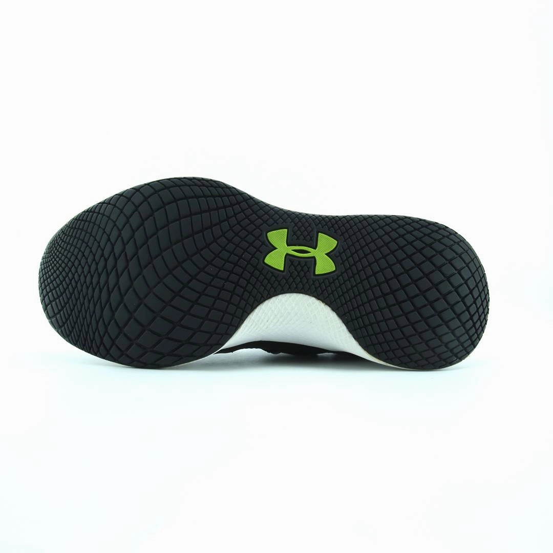 UNDER ARMOUR CHARGED BREATHE Under Armour sport shoe shots