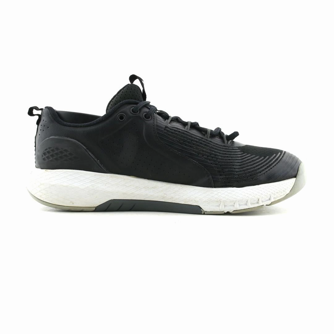 UNDER ARMOUR CHARGED COMMIT 3 T Under Armour trainer close-ups
