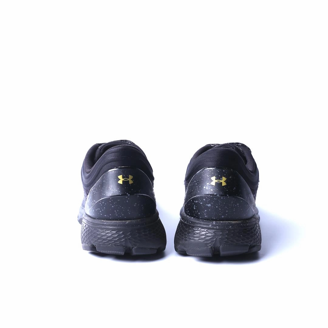 UNDER ARMOUR CHARGED ESCAPE 3 REFLECTION Under Armour sport shoe shots