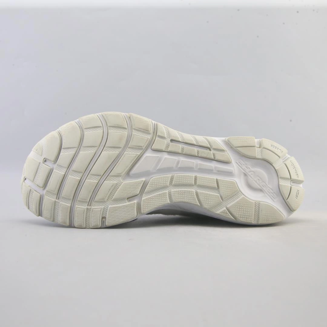 UNDER ARMOUR CHARGED ESCAPE 3 Under Armour trainer close-ups