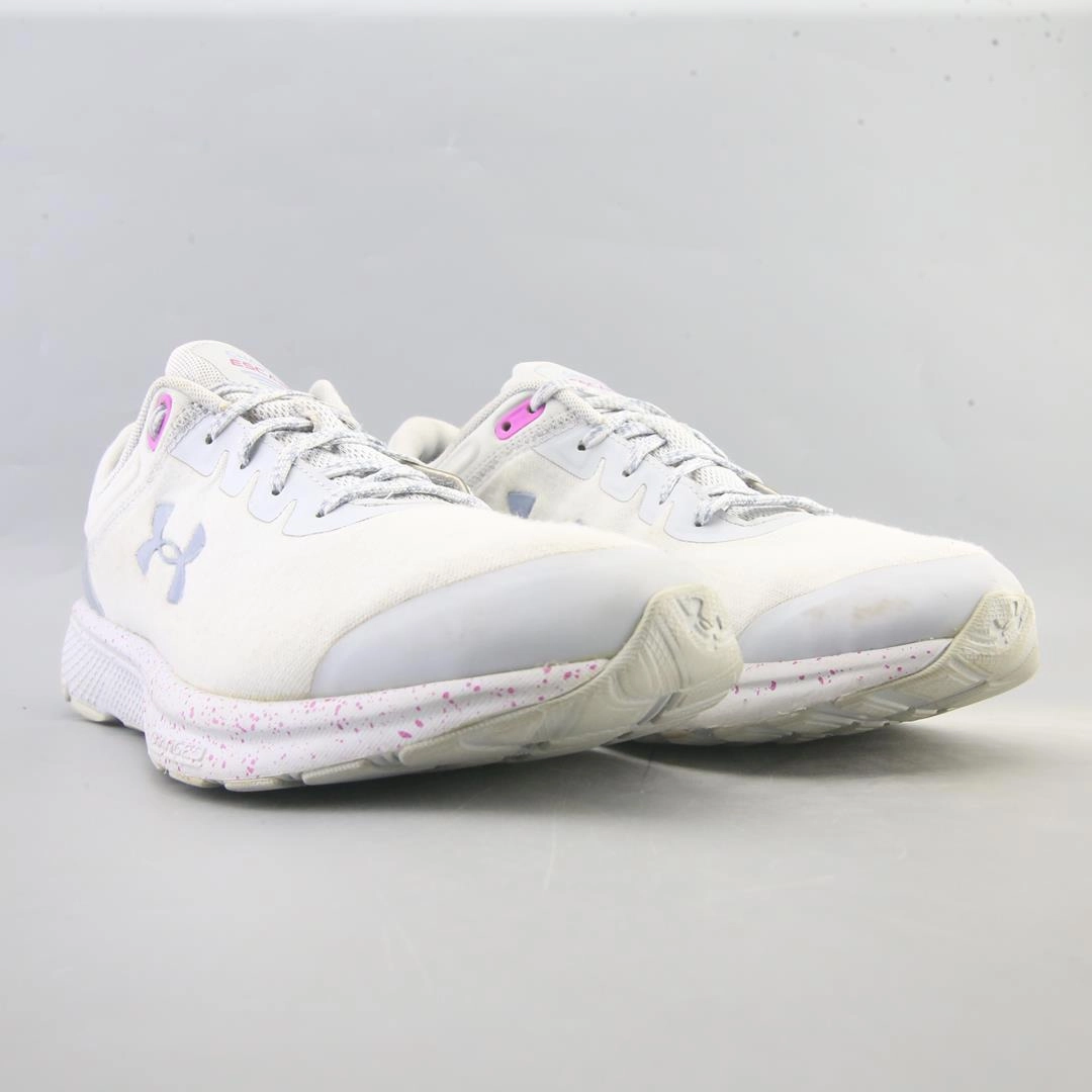 UNDER ARMOUR CHARGED ESCAPE 3 Under Armour trainer close-ups
