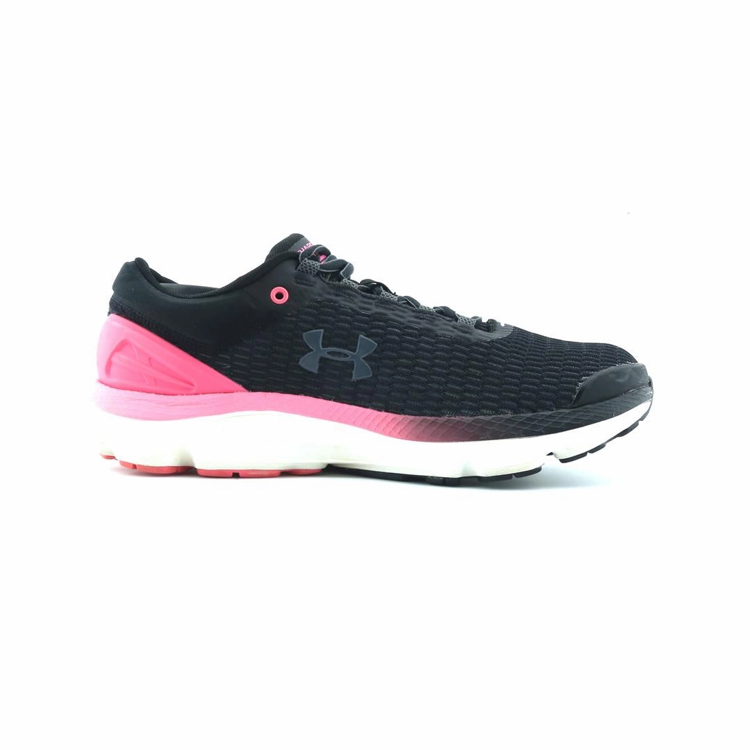 UNDER ARMOUR CHARGED INTAKE 3 Under Armour sport shoe shots
