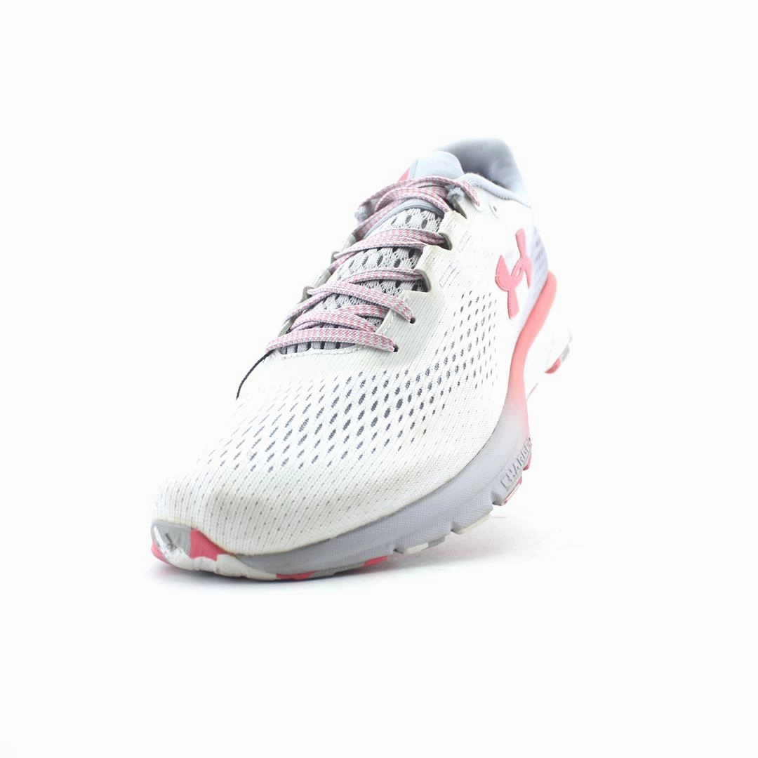 UNDER ARMOUR CHARGED PATRIOT Under Armour trainer close-ups