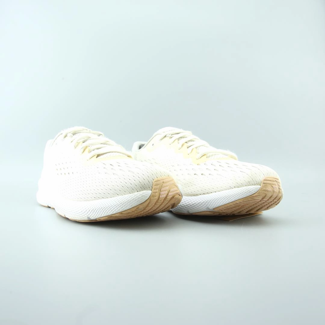 UNDER ARMOUR  CHARGED PURSUIT 2 SE Under Armour sport shoe shots